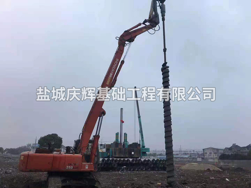 引孔旋挖機
